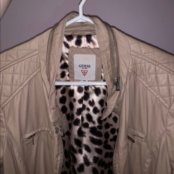 Guess bomber jacket - Picture 2 of 2